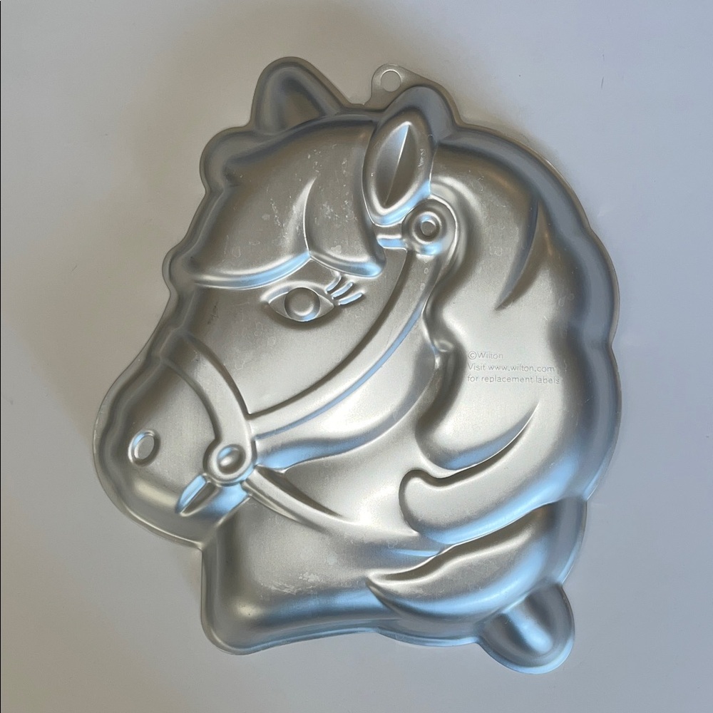 Wilton Pony Unicorn Horse Cake Pan Birthday Baking